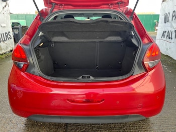 Used Peugeot 208 2017 for sale - 78116259: Photo