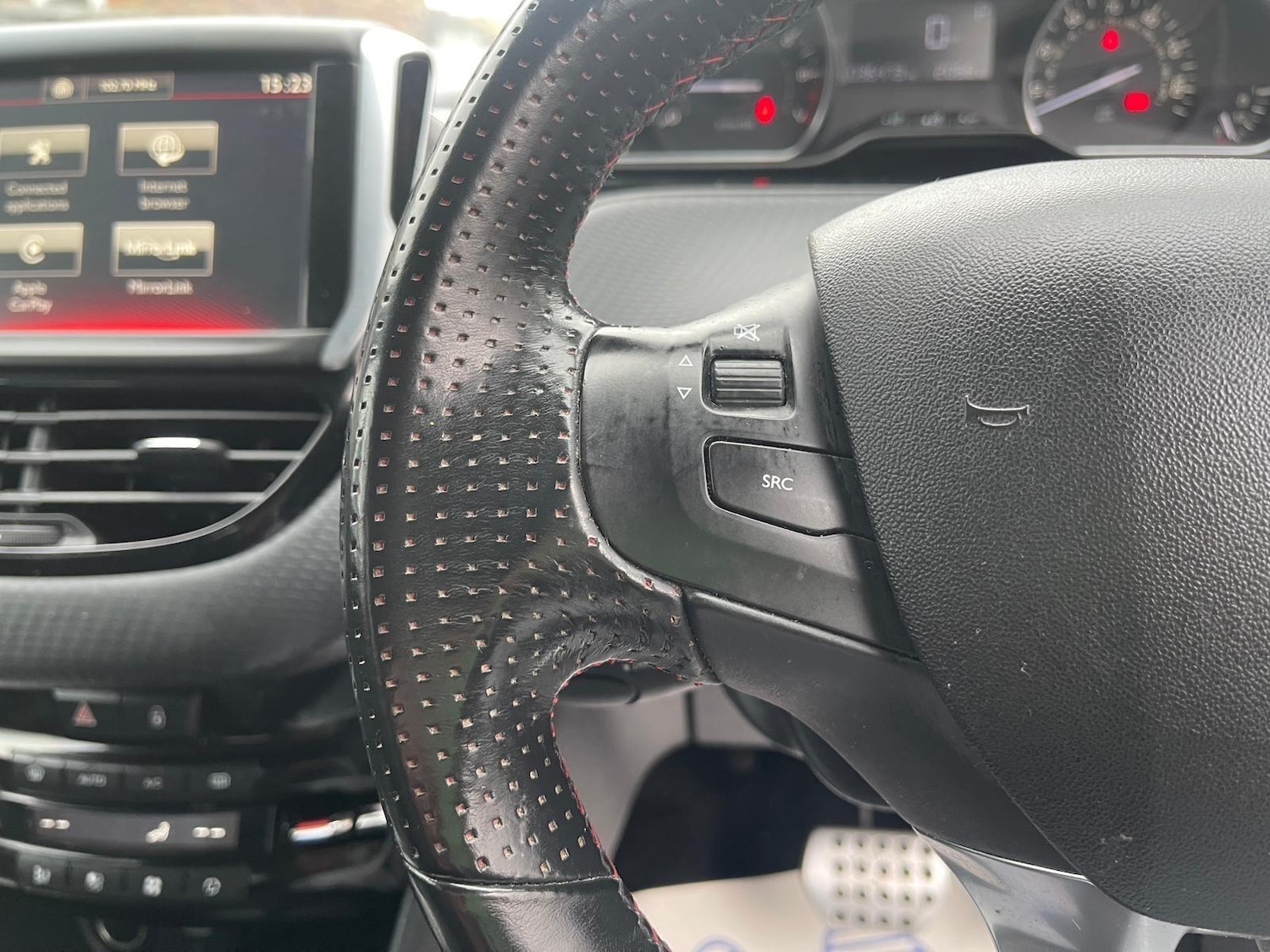 Used Peugeot 208 2015 for sale - 78071793: Photo 21