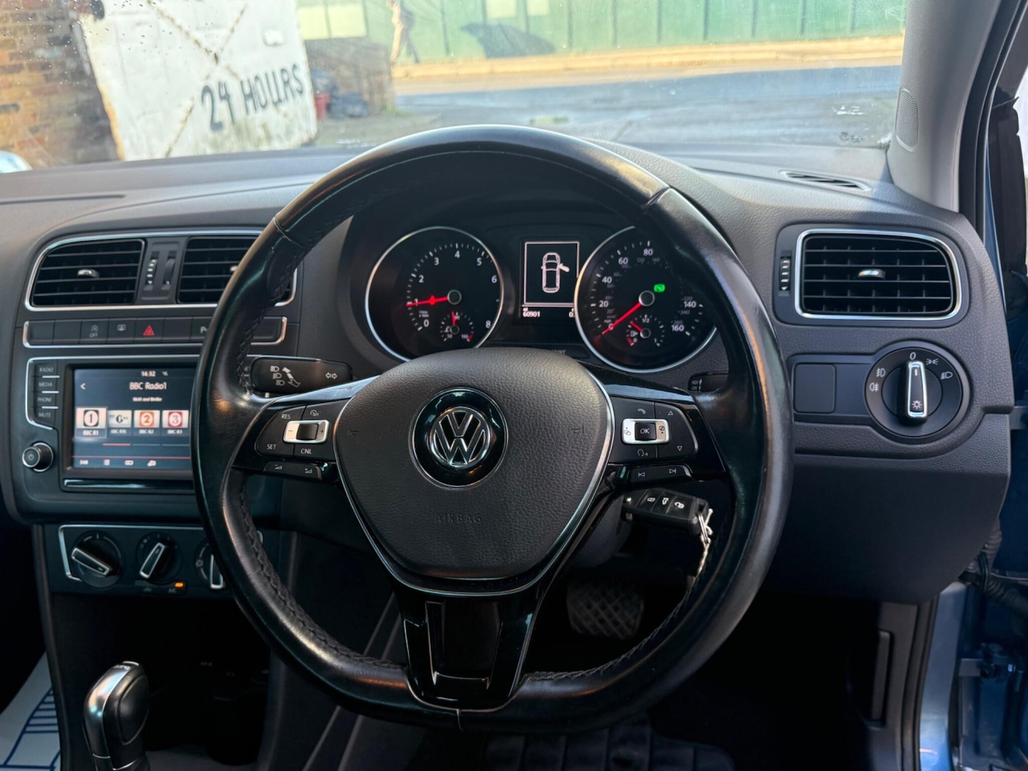 Used Volkswagen Polo 2016 for sale - 78072376: Photo 20