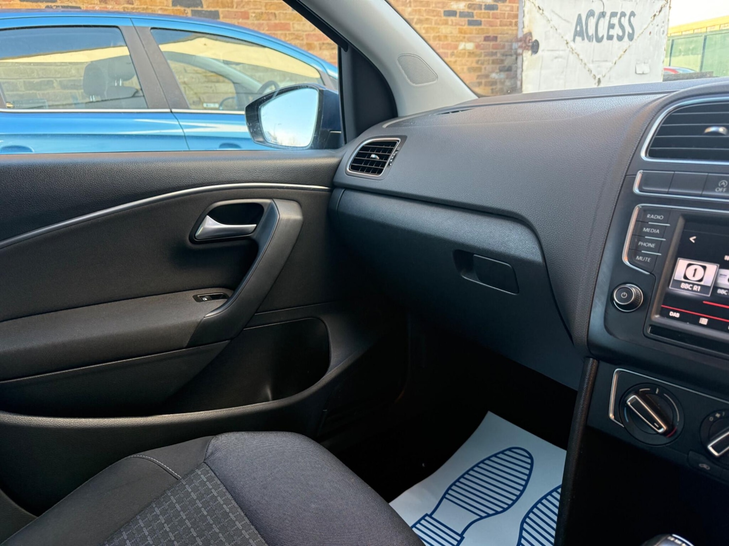 Used Volkswagen Polo 2016 for sale - 78072376: Photo 28