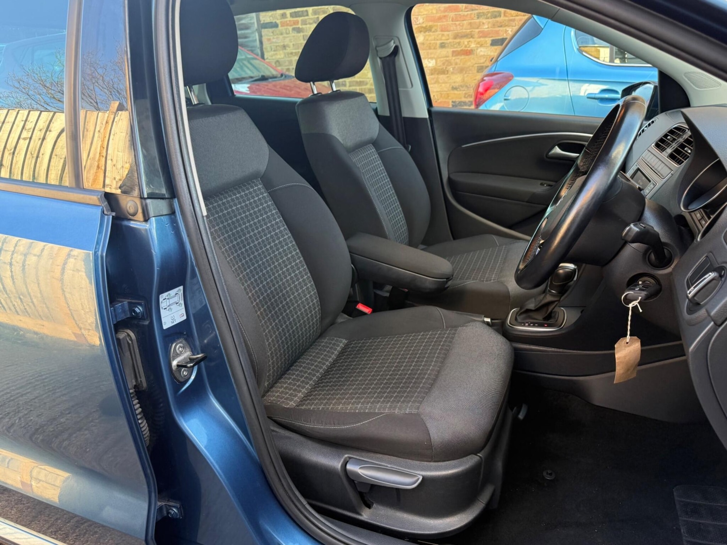 Used Volkswagen Polo 2016 for sale - 78072376: Photo 29