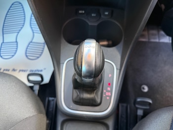 Used Volkswagen Polo 2016 for sale - 78072376: Photo