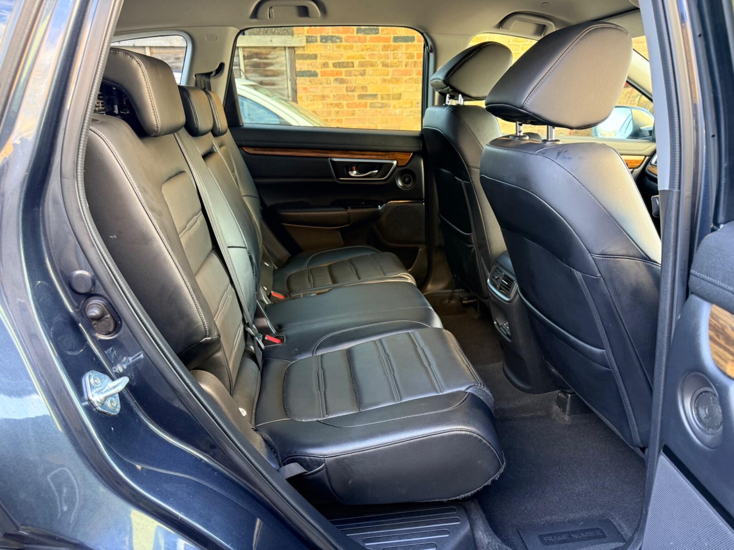 Used Honda CR-V 2018 for sale - 78100385: Photo 11