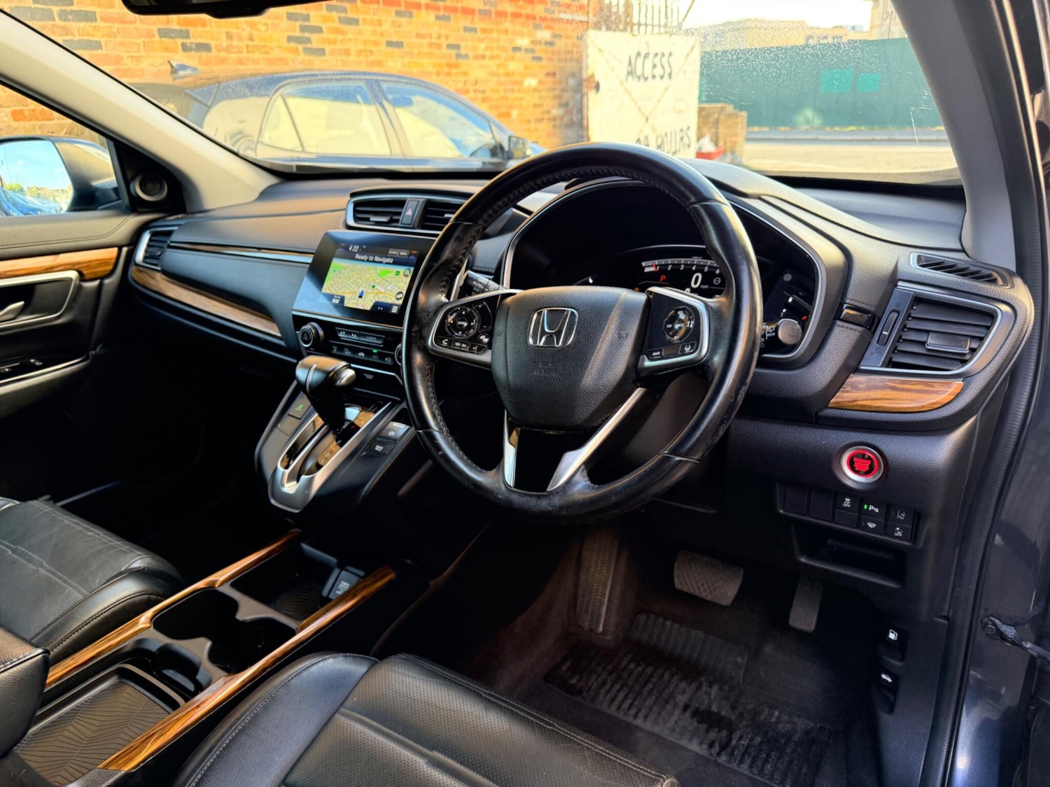 Used Honda CR-V 2018 for sale - 78100385: Photo 25