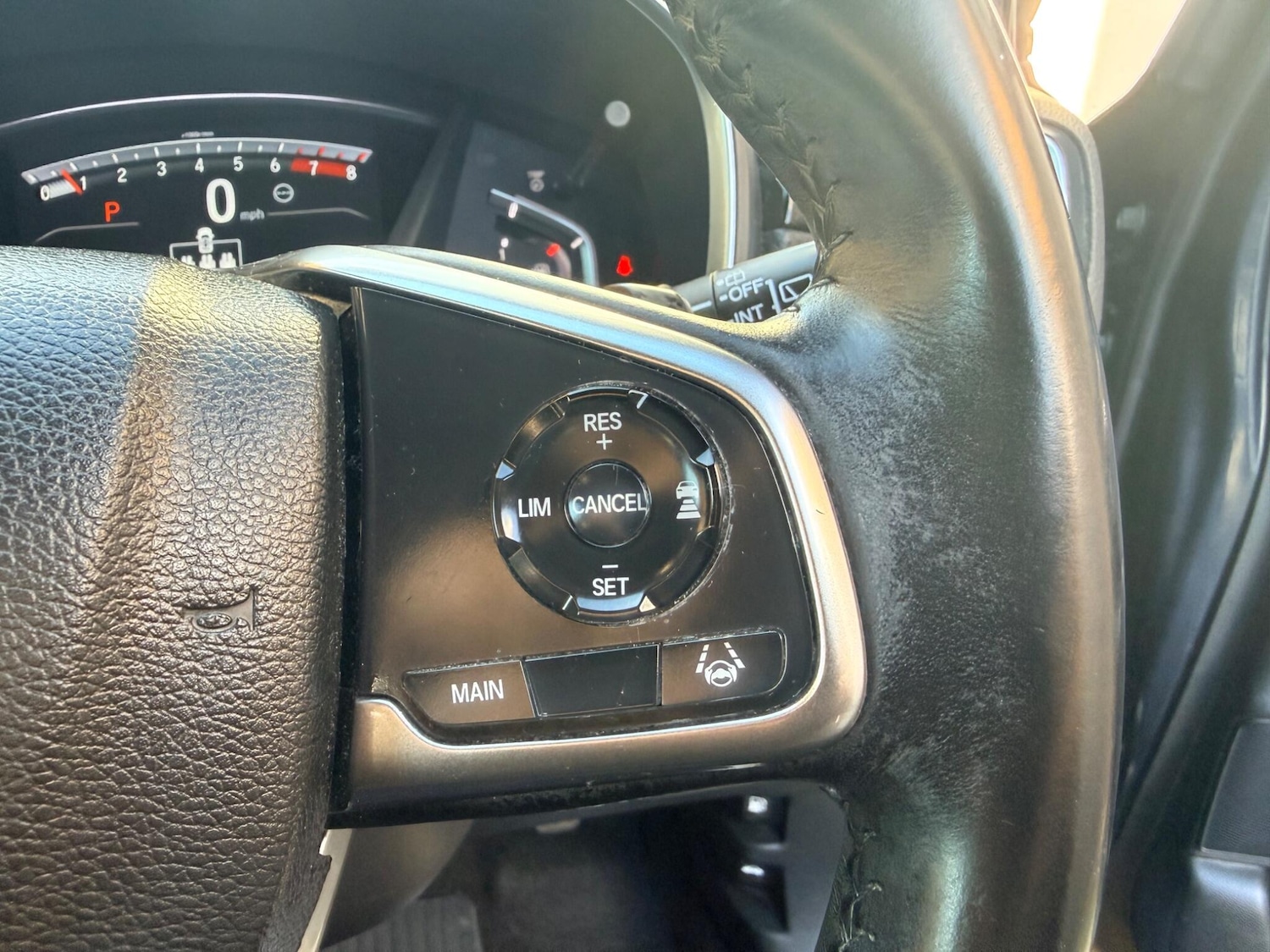 Used Honda CR-V 2018 for sale - 78100385: Photo 28