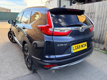 Used Honda CR-V 2018 for sale - 78100385: Photo