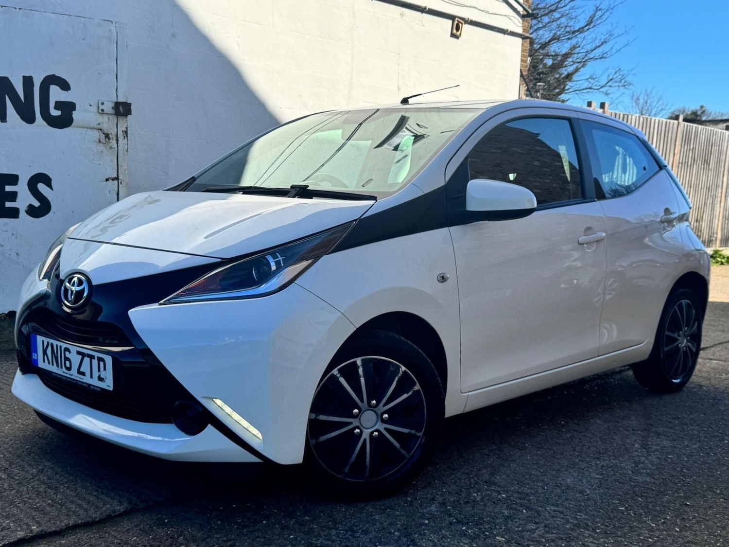 Used Toyota AYGO 2016 for sale - 78086162: Photo 3