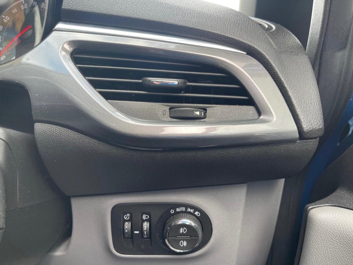 Used Vauxhall Corsa 2016 for sale - 78072253: Photo 21