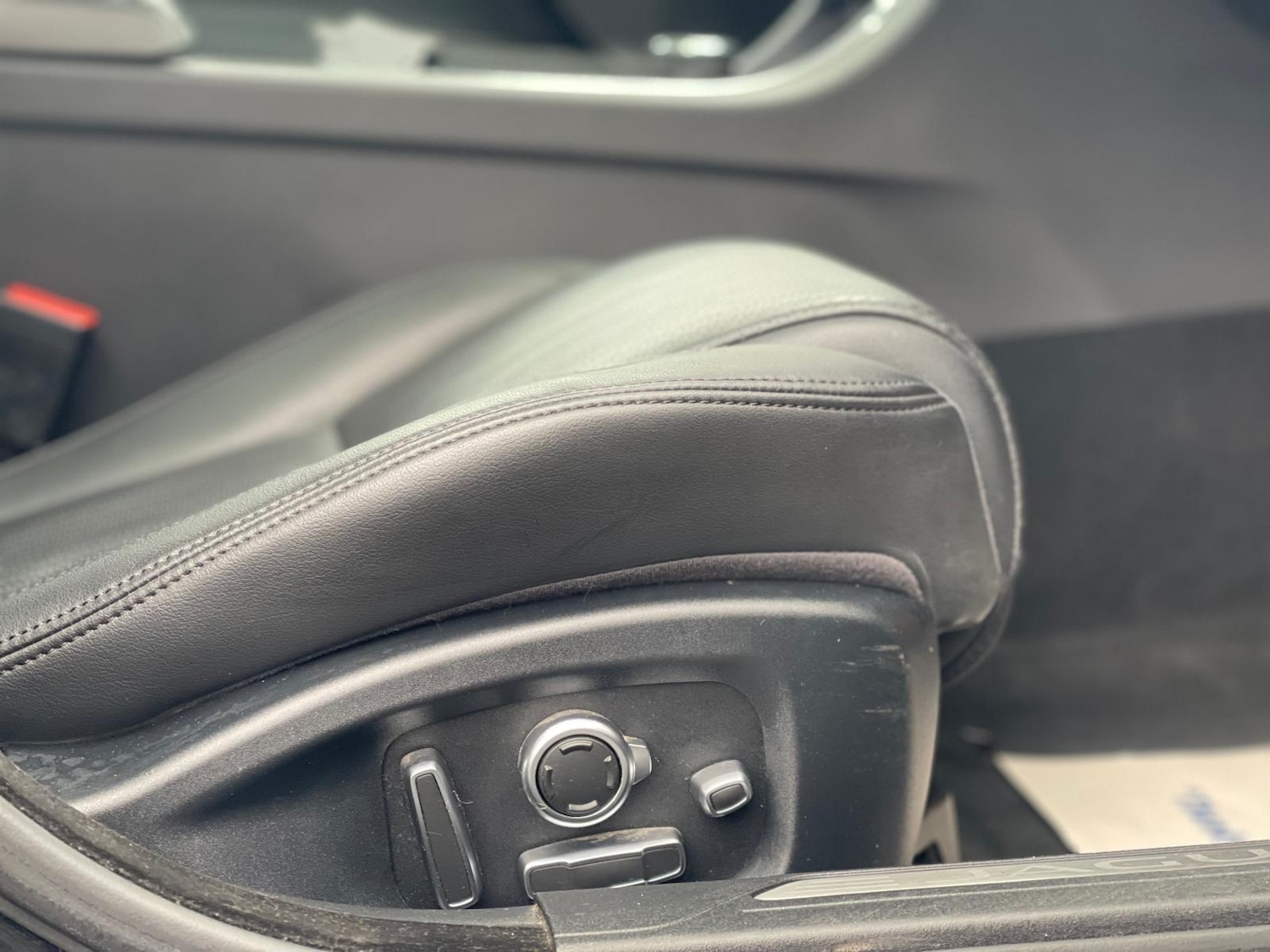 Used Jaguar XE for sale - 78127843: Photo 23