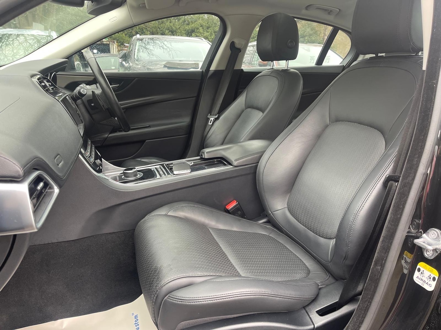 Used Jaguar XE for sale - 78127843: Photo 35