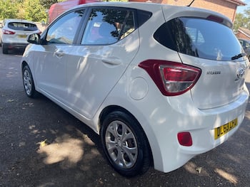 Used Hyundai i10 2014 for sale - 79697870: Photo