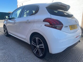 Used Peugeot 208 2018 for sale - 78491685: Photo