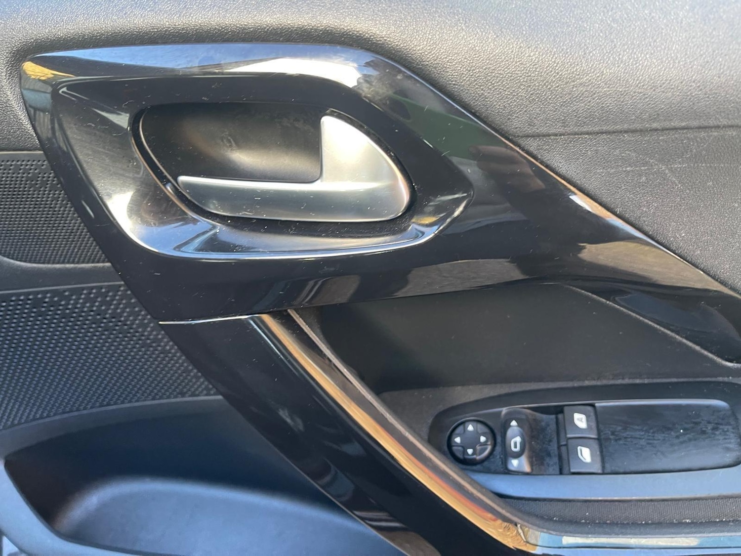 Used Peugeot 208 2017 for sale - 78100624: Photo 19