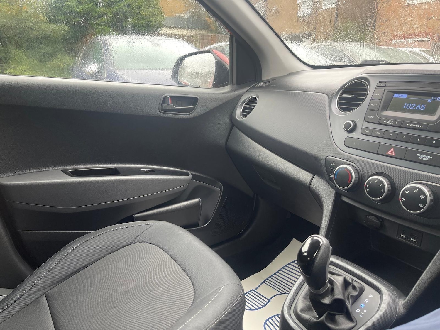 Used Hyundai i10 2017 for sale - 78072231: Photo 11