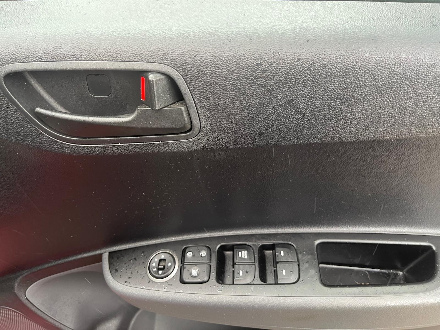 Used Hyundai i10 2017 for sale - 78072231: Photo 14