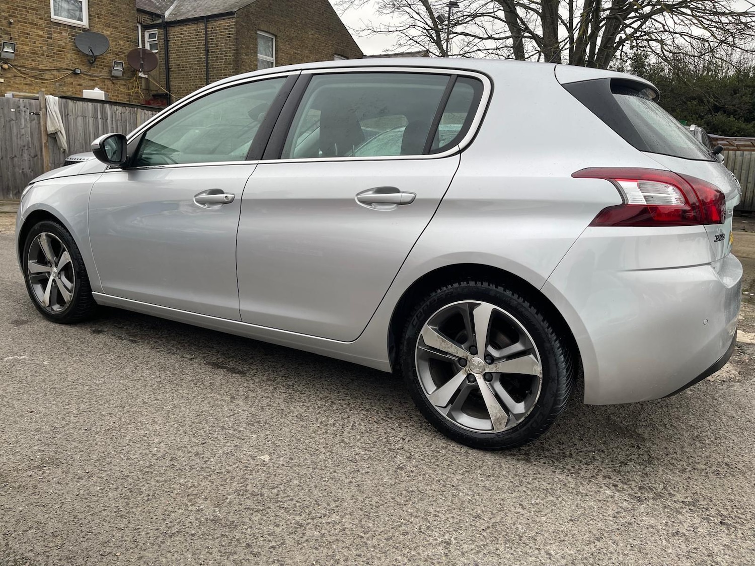 Used Peugeot 308 2017 for sale - 78086845: Photo 10