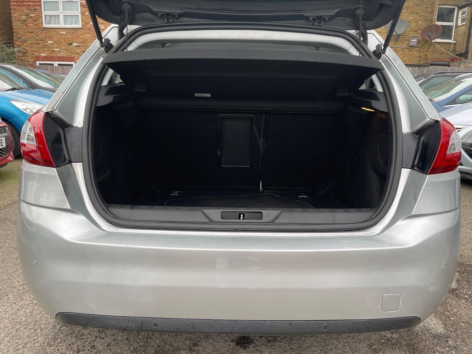 Used Peugeot 308 2017 for sale - 78086845: Photo 13