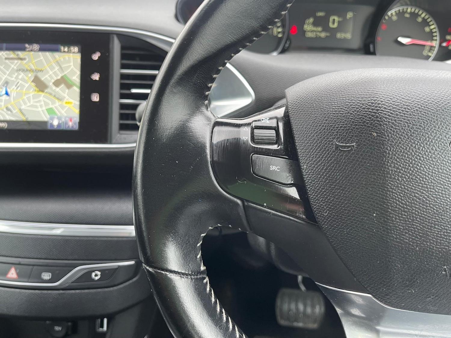 Used Peugeot 308 2017 for sale - 78086845: Photo 18