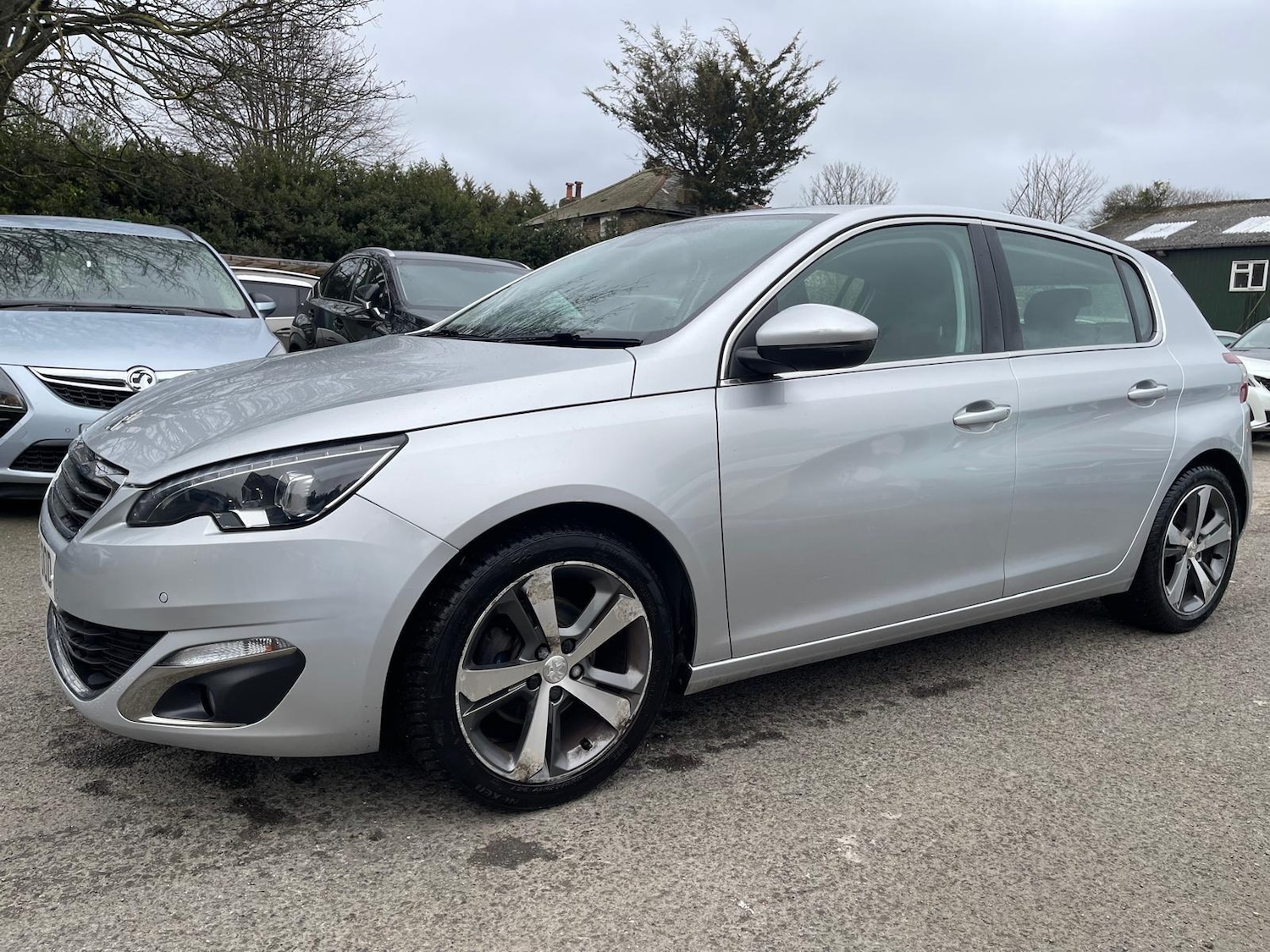 Used Peugeot 308 2017 for sale - 78086845: Photo 4
