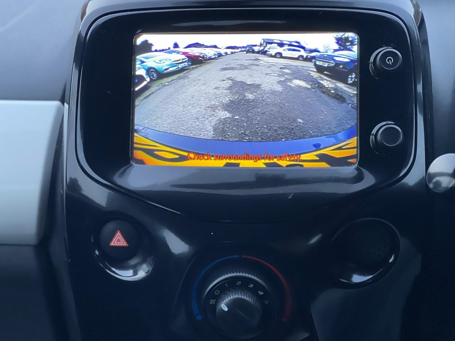 Used Toyota AYGO 2016 for sale - 78072674: Photo 3