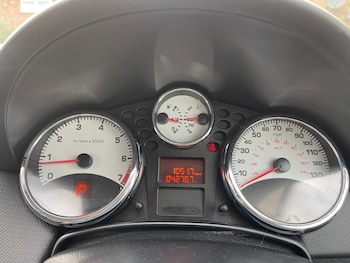 Used Peugeot 207 2010 for sale - 79577173: Photo