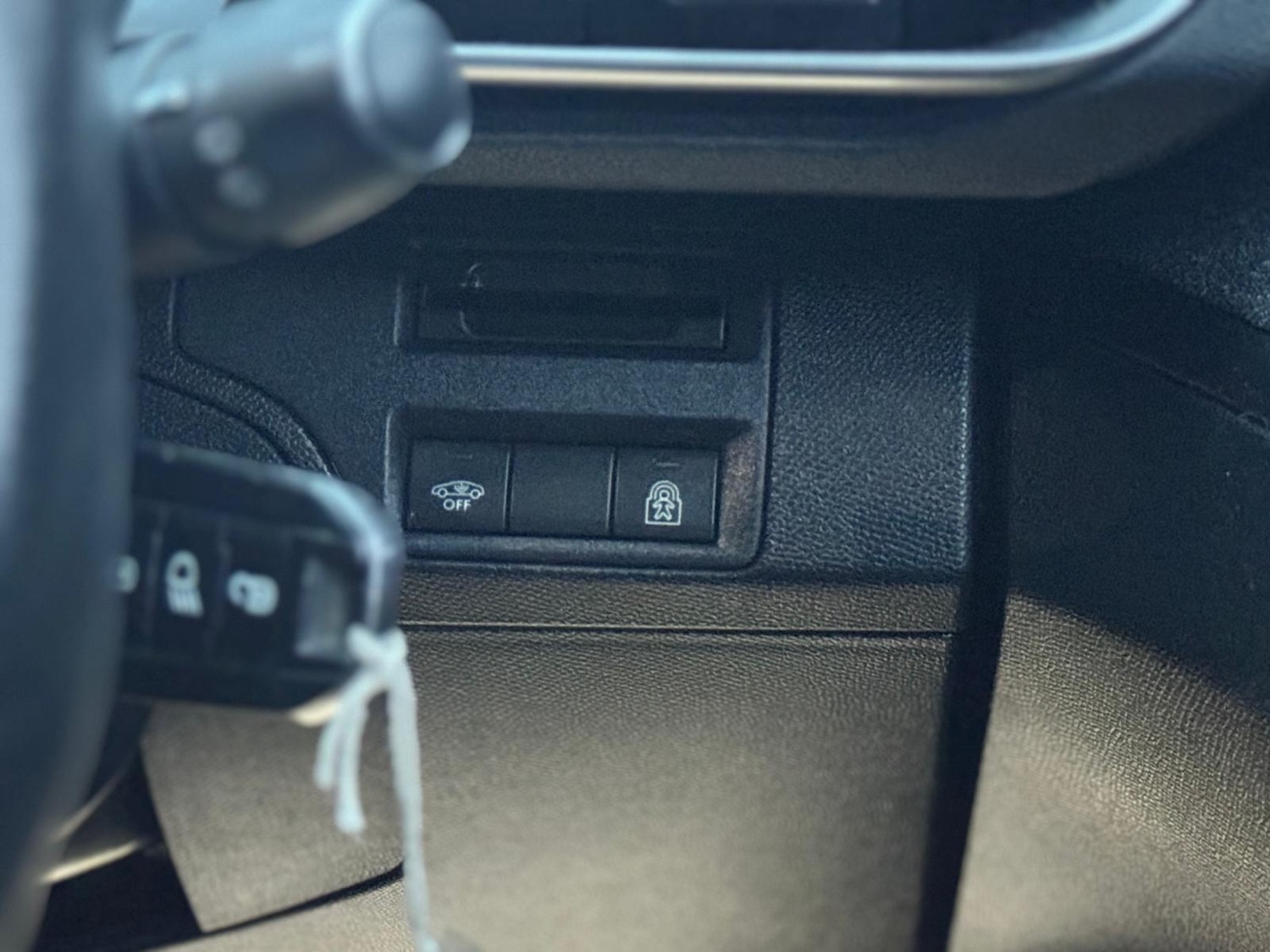 Used Peugeot 3008 2017 for sale - 78071926: Photo 25