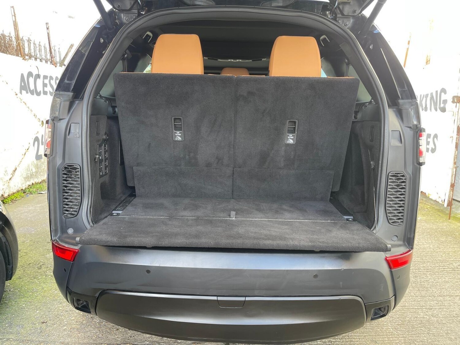 Used Land Rover Discovery 2020 for sale - 78071938: Photo 22