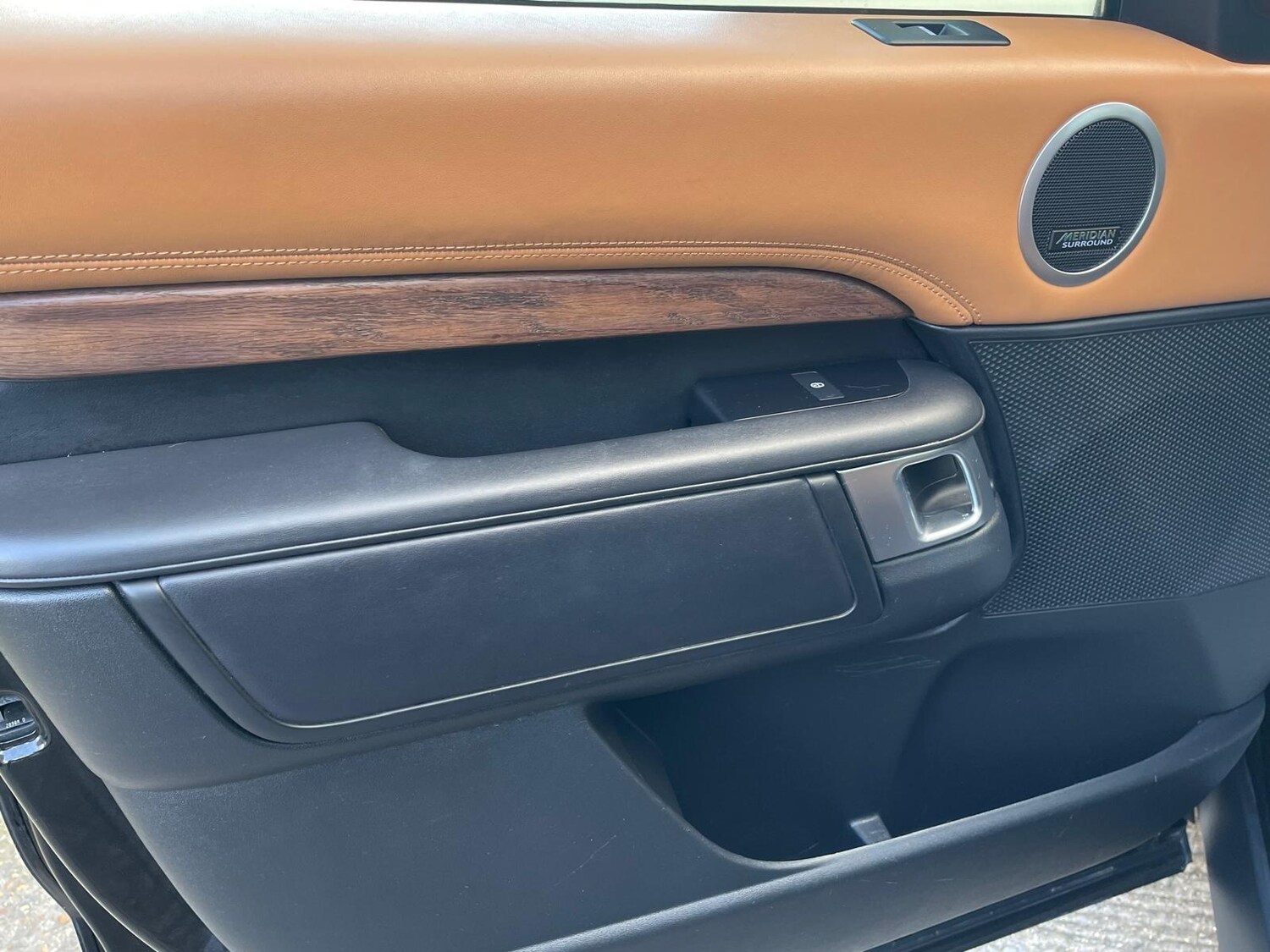 Used Land Rover Discovery 2020 for sale - 78071938: Photo 27