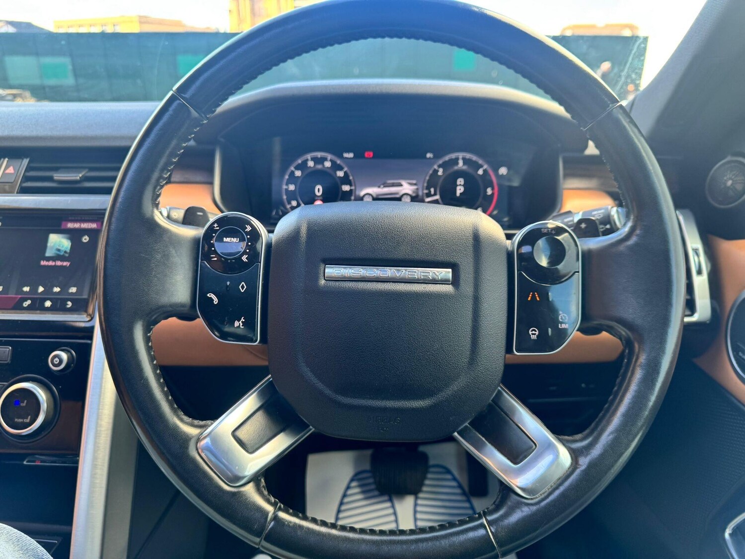 Used Land Rover Discovery 2020 for sale - 78071938: Photo 39