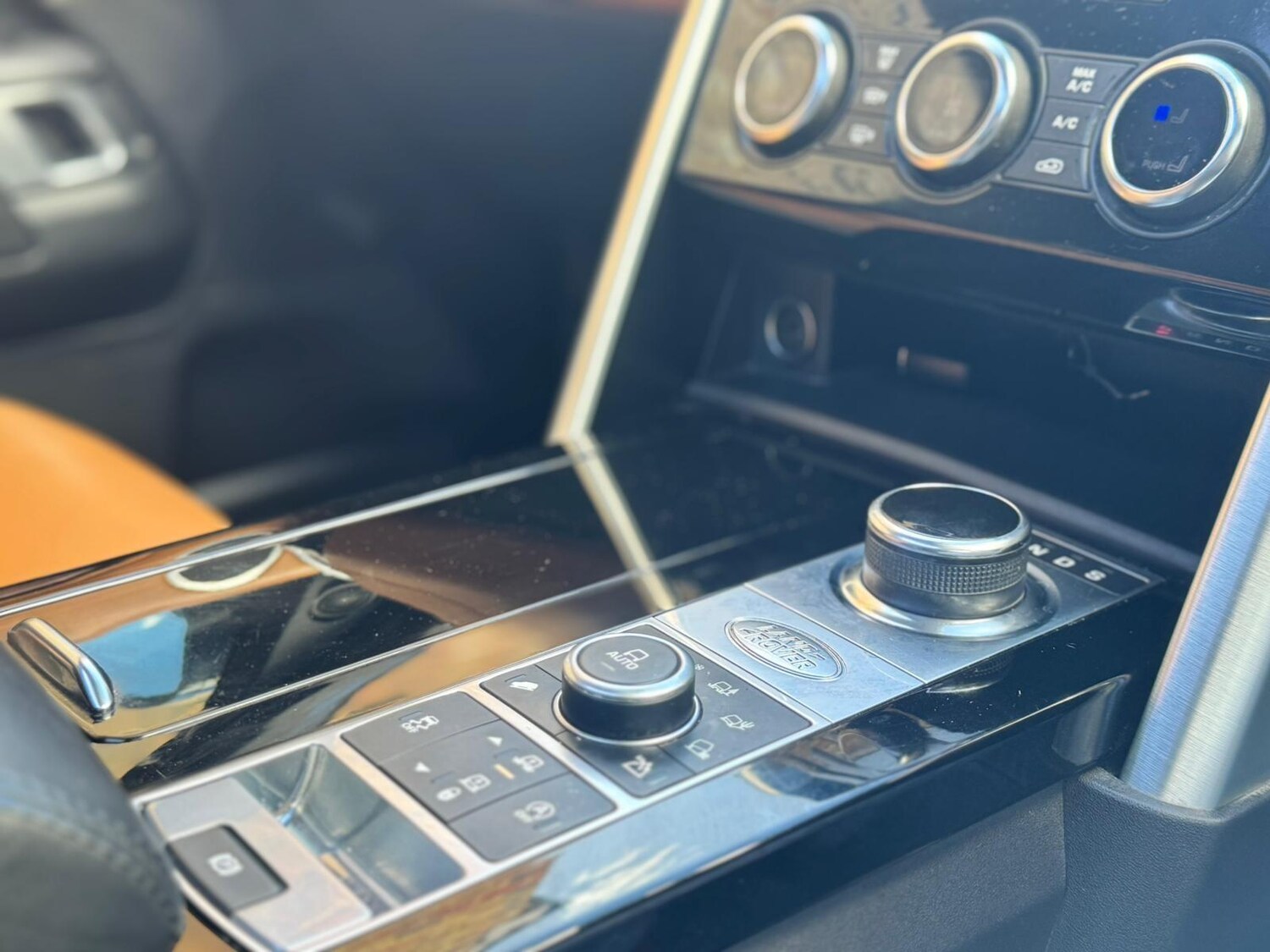 Used Land Rover Discovery 2020 for sale - 78071938: Photo 44