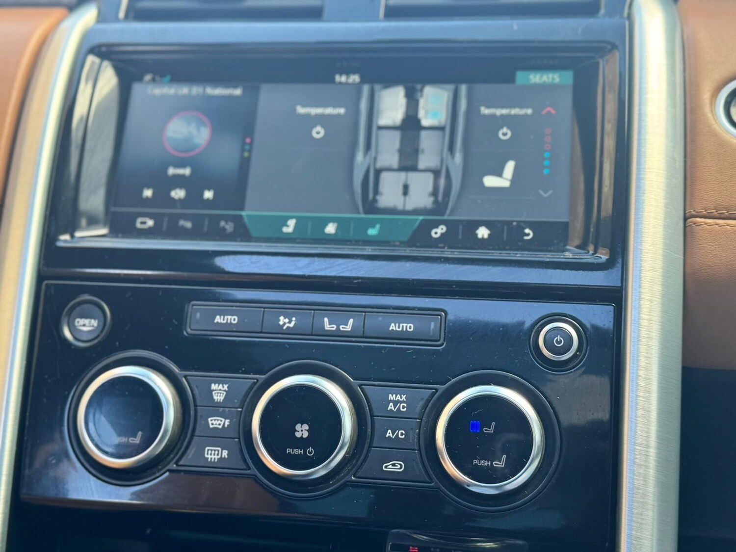 Used Land Rover Discovery 2020 for sale - 78071938: Photo 48