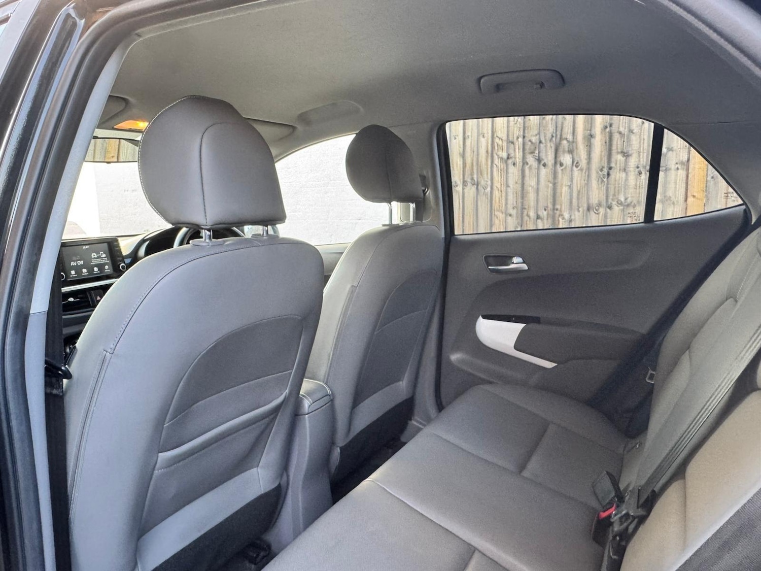 Used Kia Picanto 2018 for sale - 78204383: Photo 17