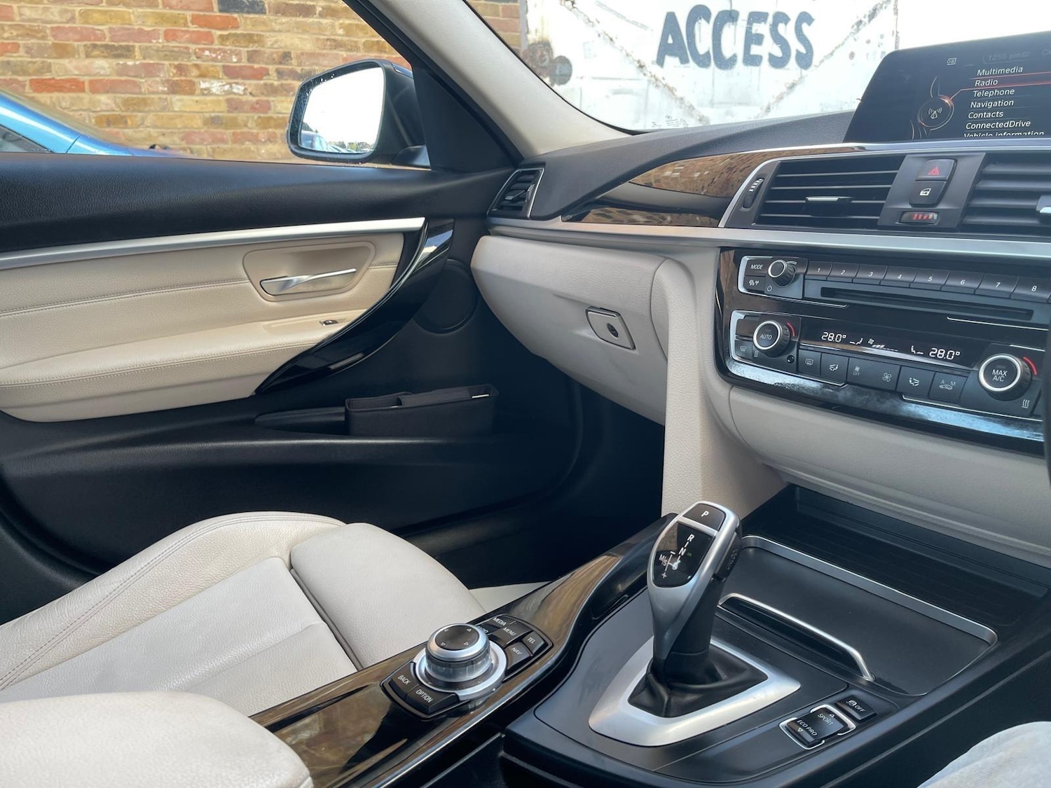 Used BMW 3 Series 2017 for sale - 78073285: Photo 27