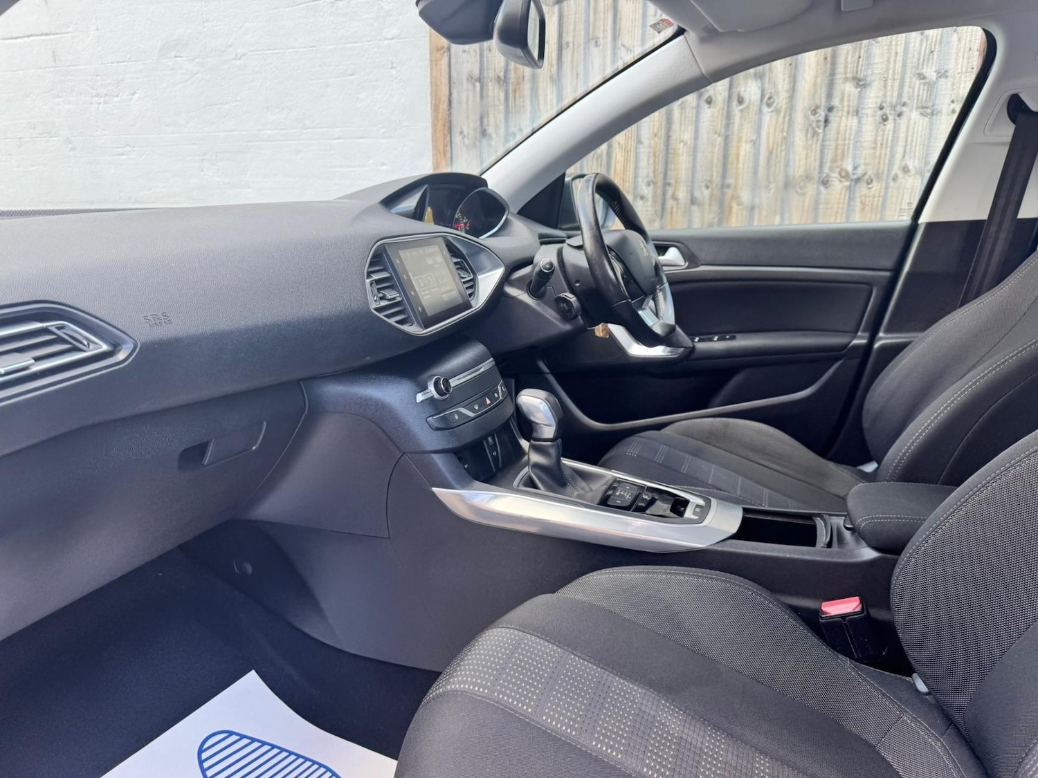 Used Peugeot 308 2015 for sale - 78072865: Photo 25