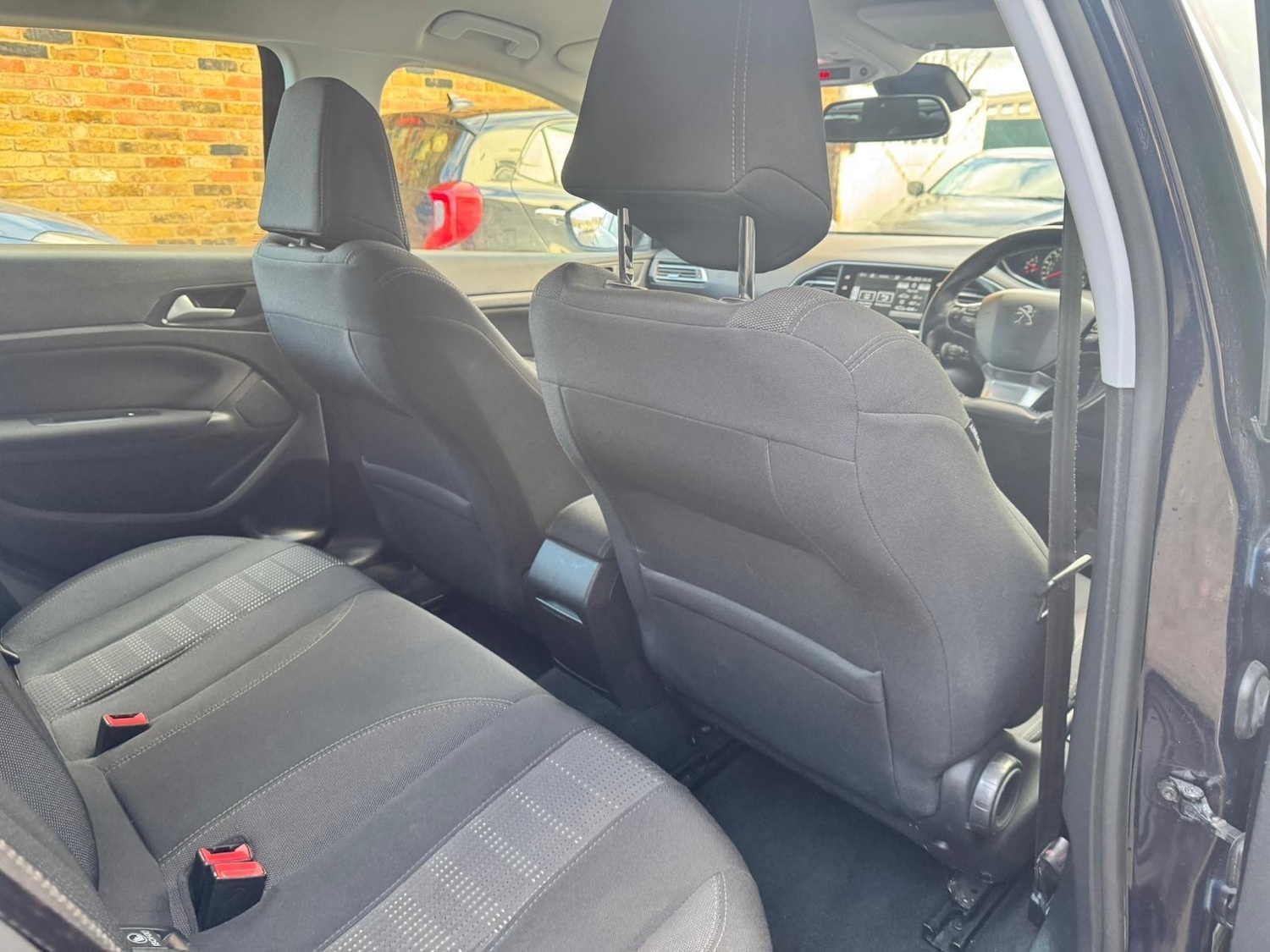 Used Peugeot 308 2015 for sale - 78072865: Photo 28