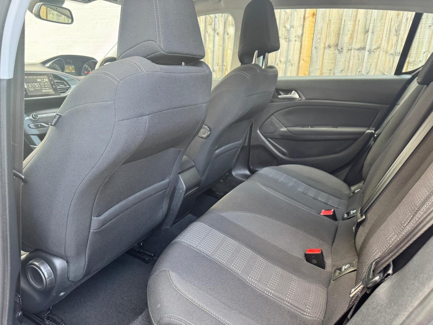 Used Peugeot 308 2015 for sale - 78072865: Photo 31