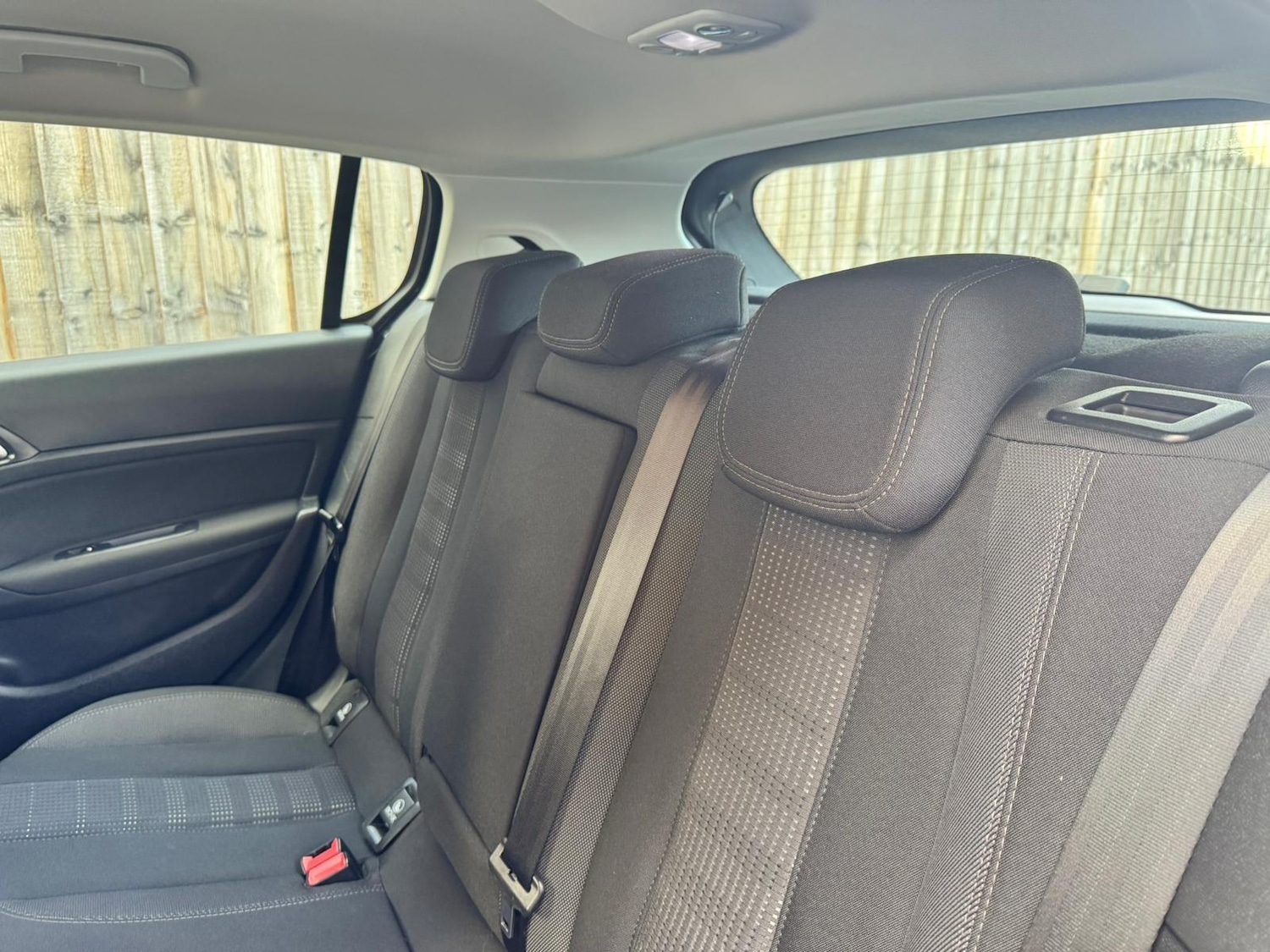 Used Peugeot 308 2015 for sale - 78072865: Photo 32