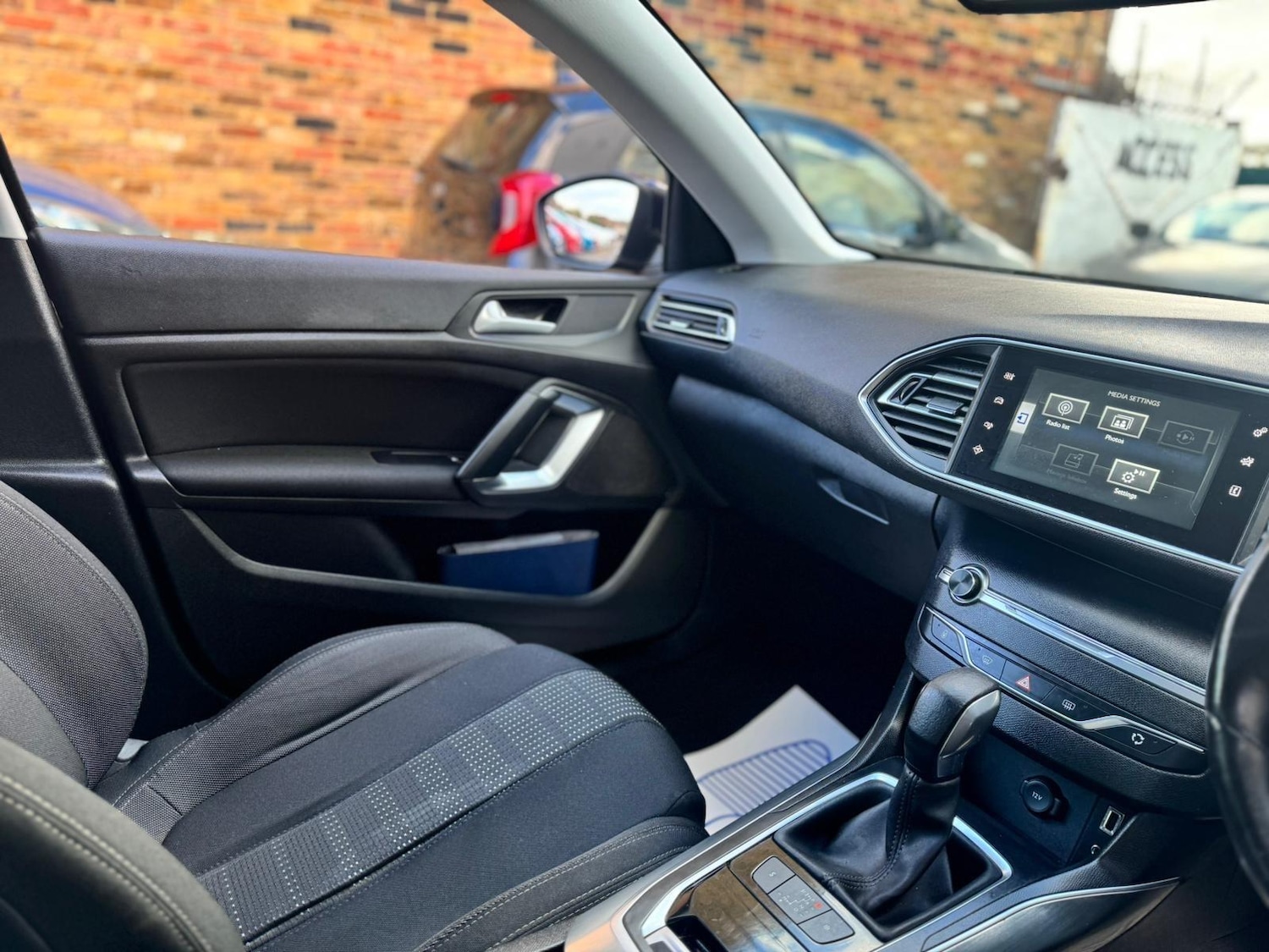 Used Peugeot 308 2015 for sale - 78072865: Photo 8