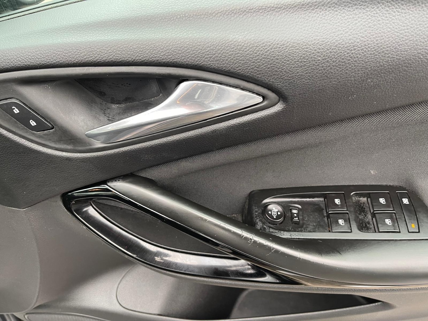 Used Vauxhall Astra 2016 for sale - 78073001: Photo 16