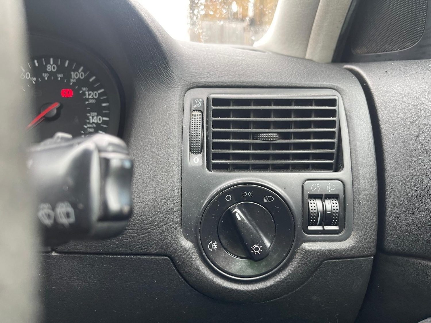 Used Volkswagen Golf 2000 for sale - 78072184: Photo 11