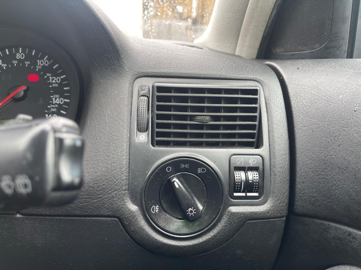 Used Volkswagen Golf 2000 for sale - 78072184: Photo 9