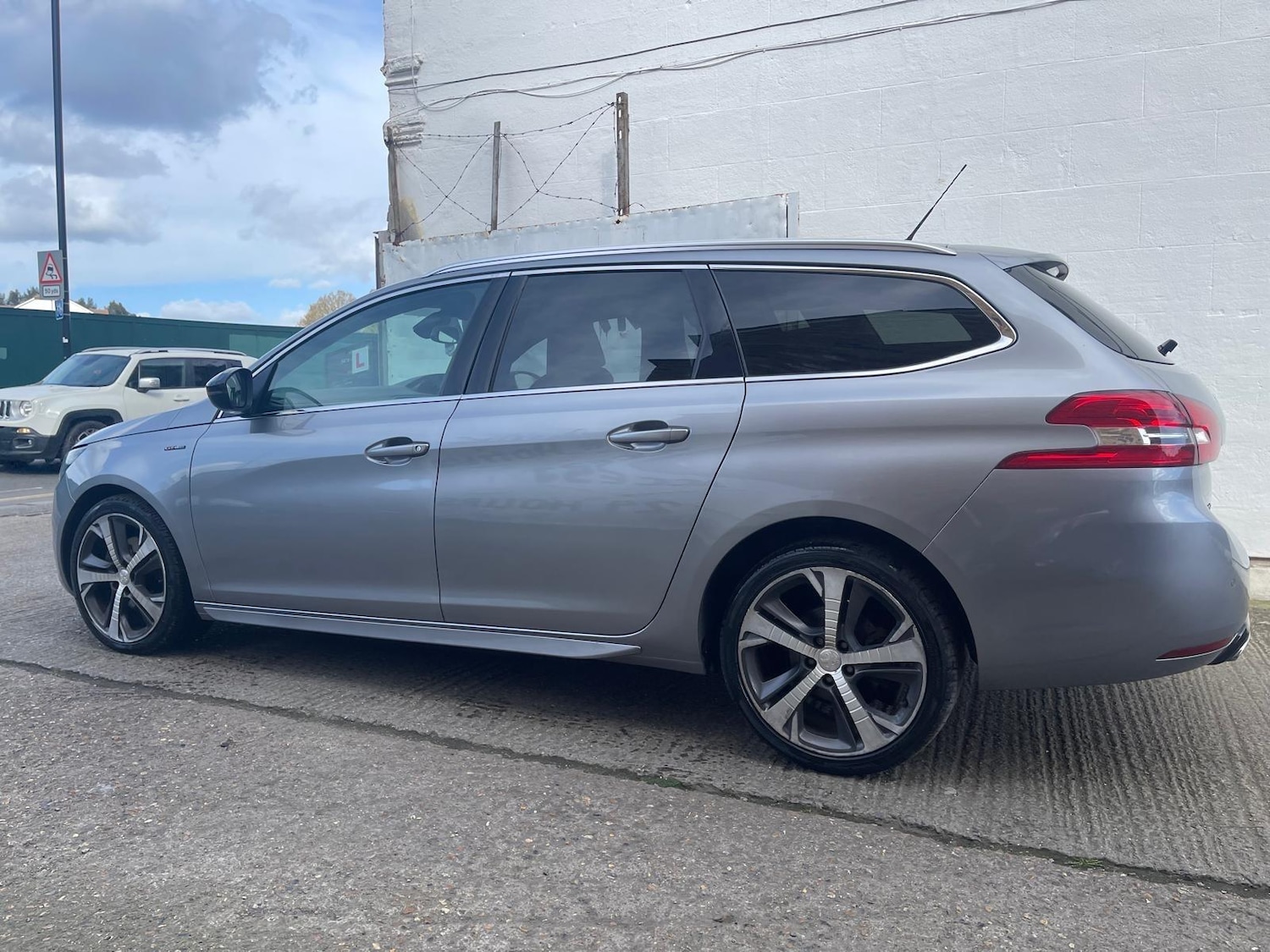 Used Peugeot 308 2016 for sale - 78071881: Photo 11