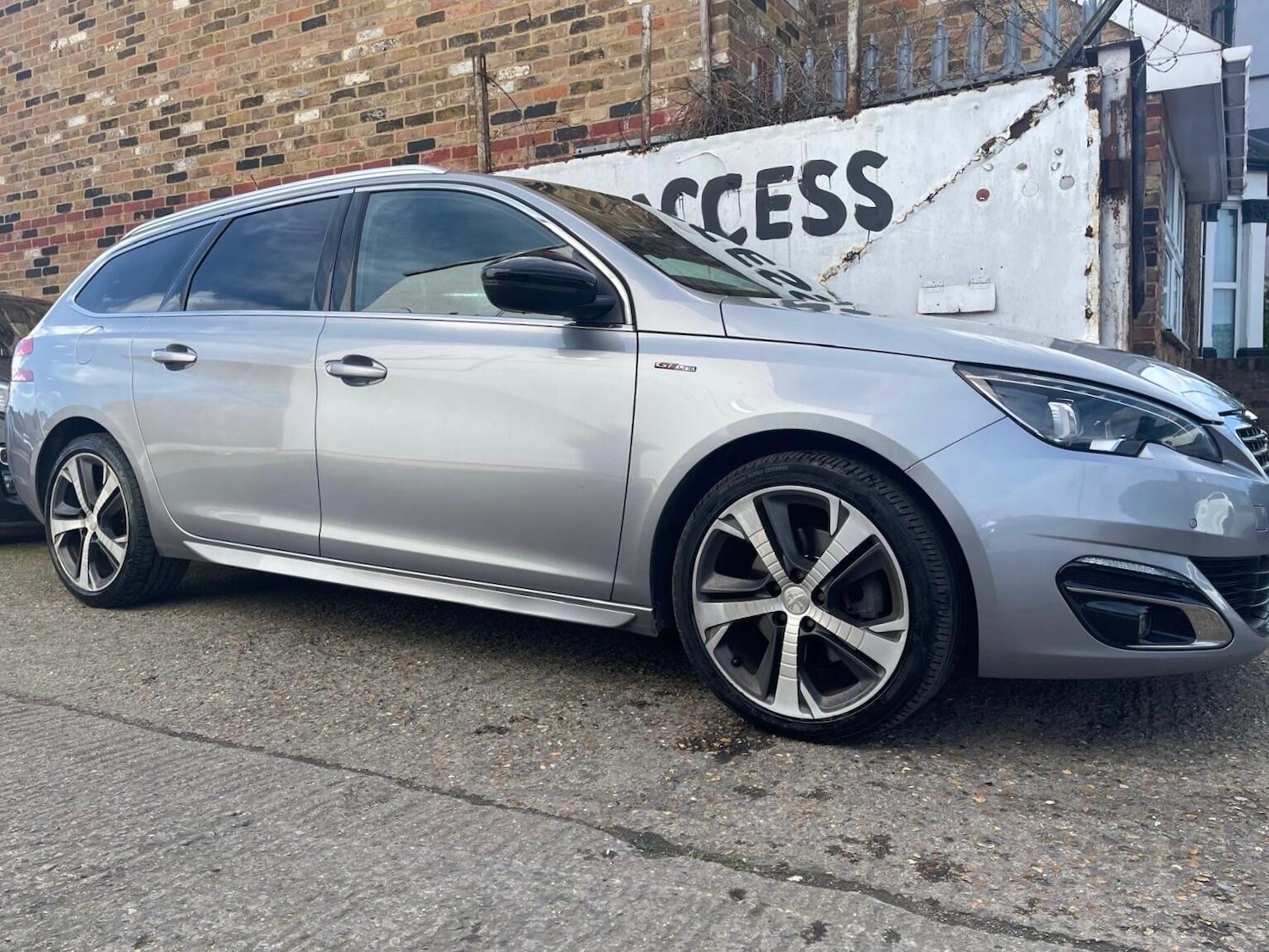 Used Peugeot 308 2016 for sale - 78071881: Photo 6