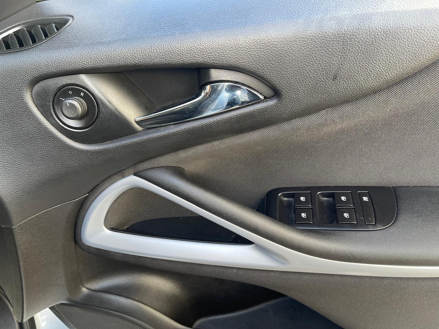 Used Vauxhall Zafira 2016 for sale - 78072846: Photo 35