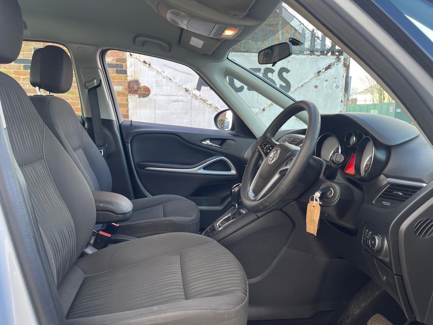 Used Vauxhall Zafira 2016 for sale - 78072846: Photo 39