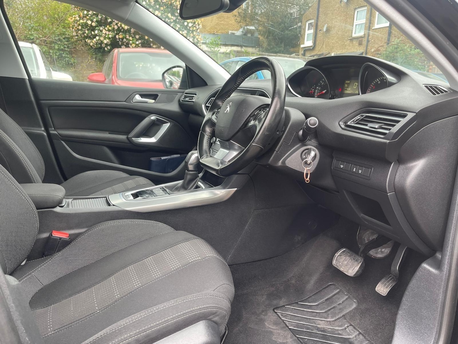 Used Peugeot 308 2016 for sale - 78170385: Photo 18