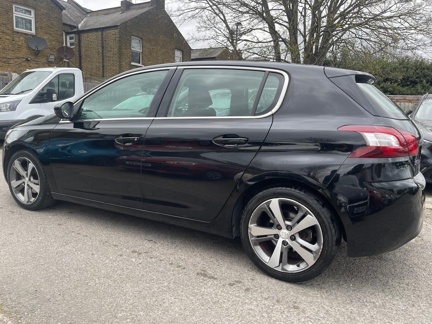 Used Peugeot 308 2016 for sale - 78170385: Photo 9