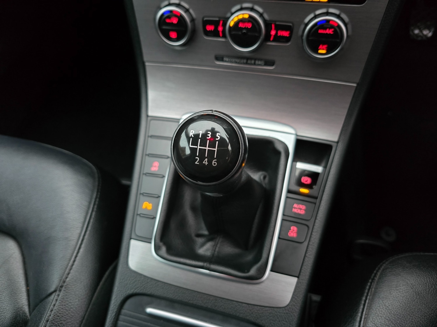 Used Volkswagen Passat 2014 for sale - 76507358: Photo 14