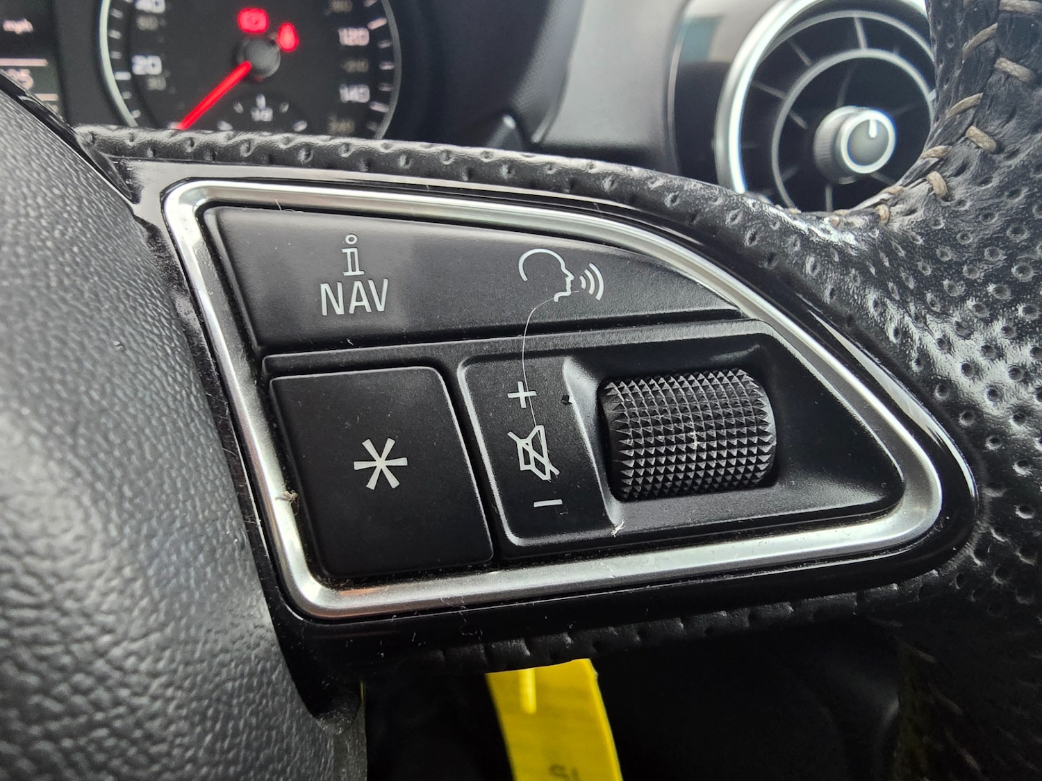 Used Audi A1 2015 for sale - 76571278: Photo 21