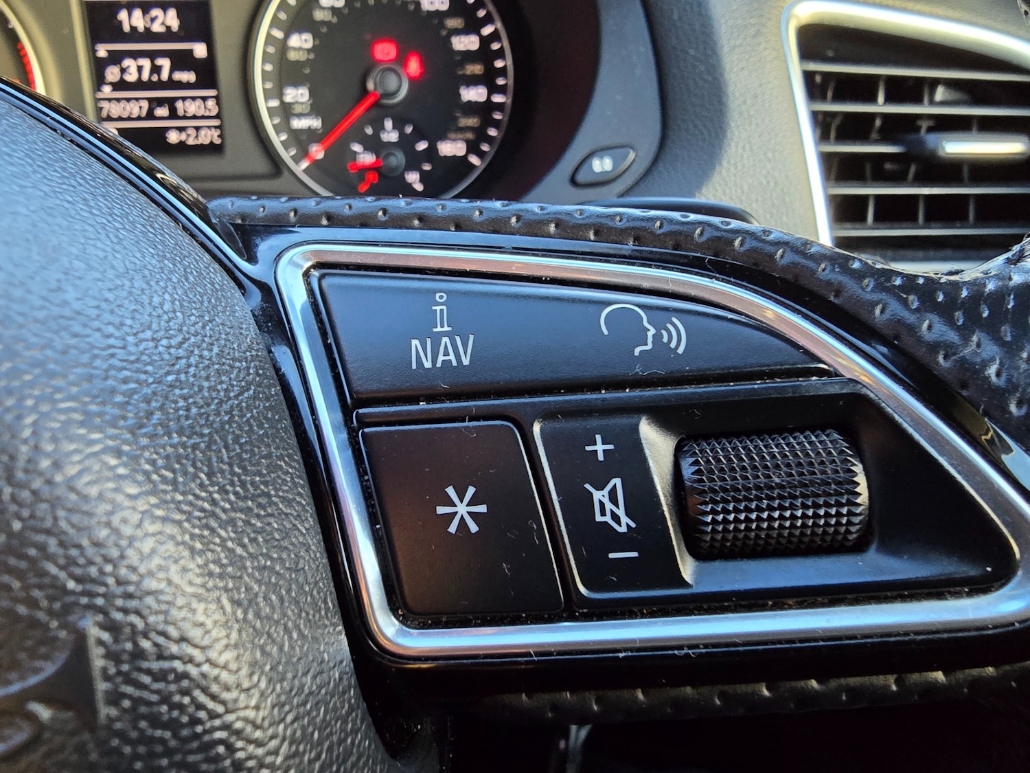 Used Audi Q3 2017 for sale - 76618932: Photo 21